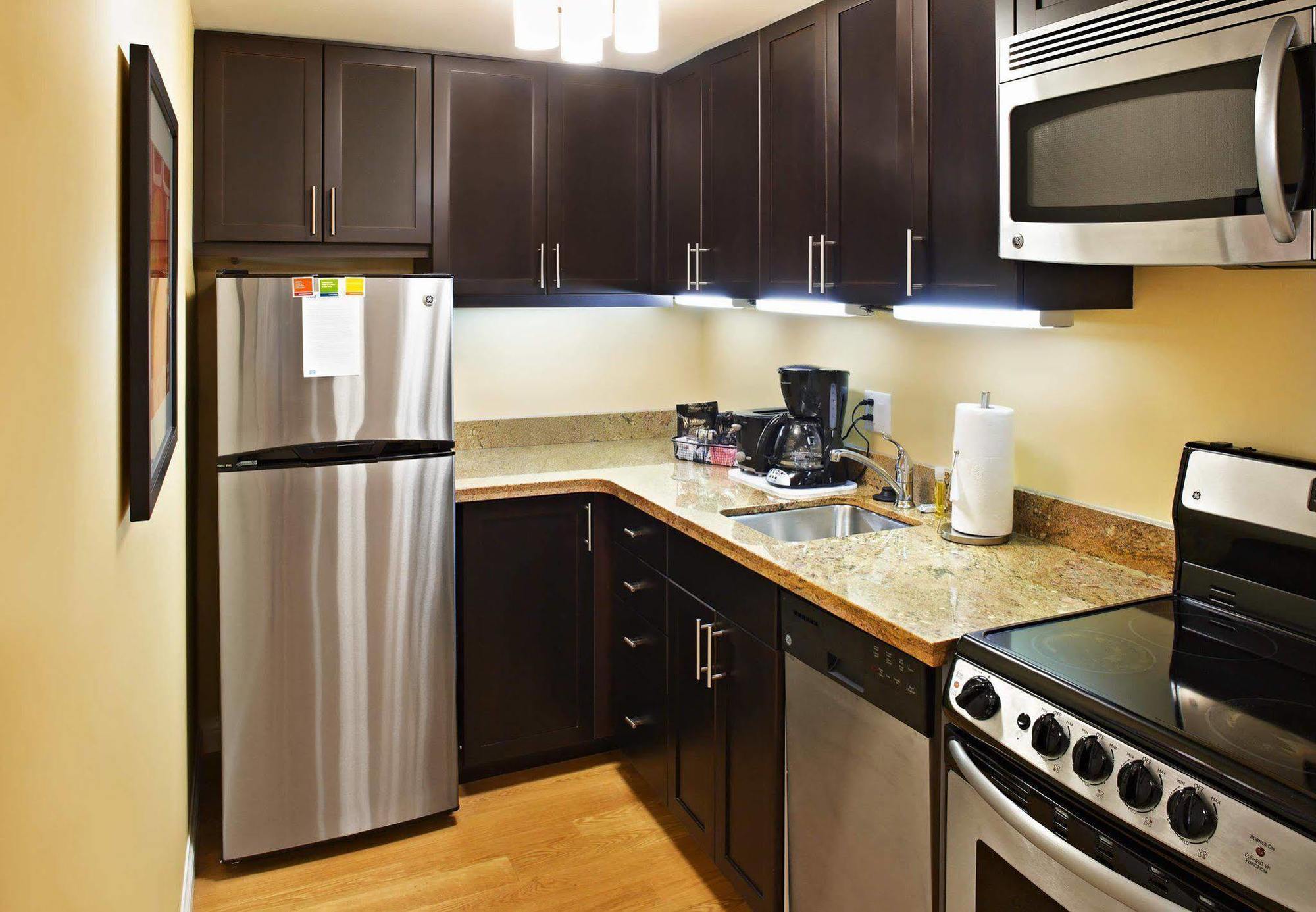 Towneplace Suites By Marriott Mississauga-Airport Corporate Centre Bagian luar foto